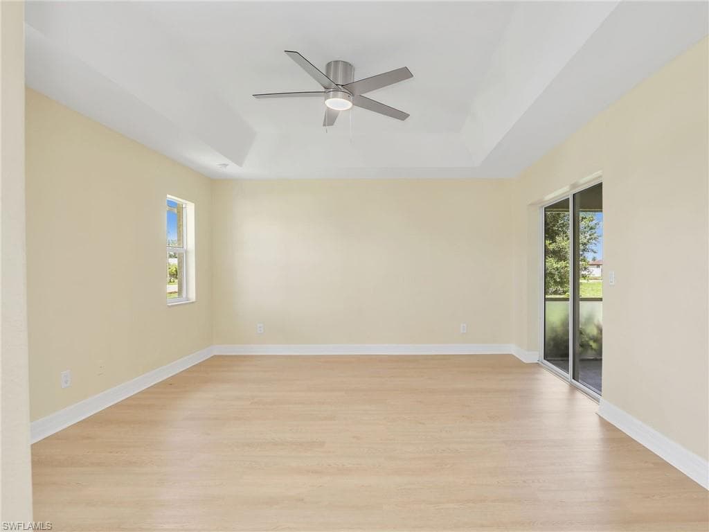 305 16th Pl, Cape Coral, FL 33990-15