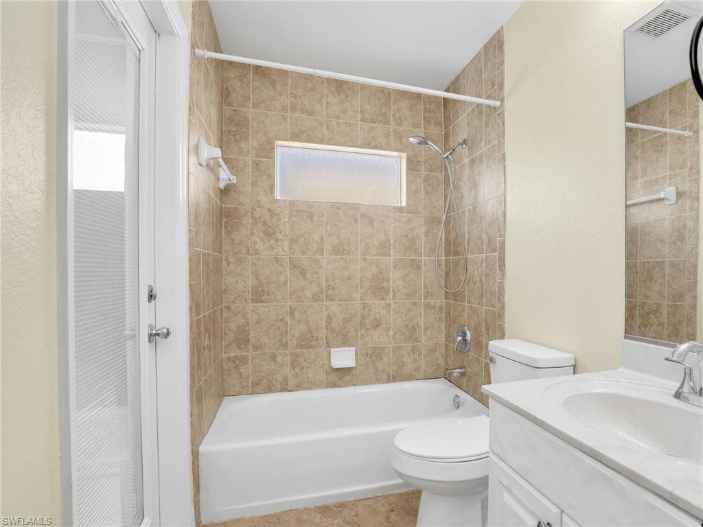 305 16th Pl, Cape Coral, FL 33990-22