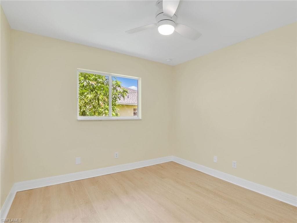 305 16th Pl, Cape Coral, FL 33990-25