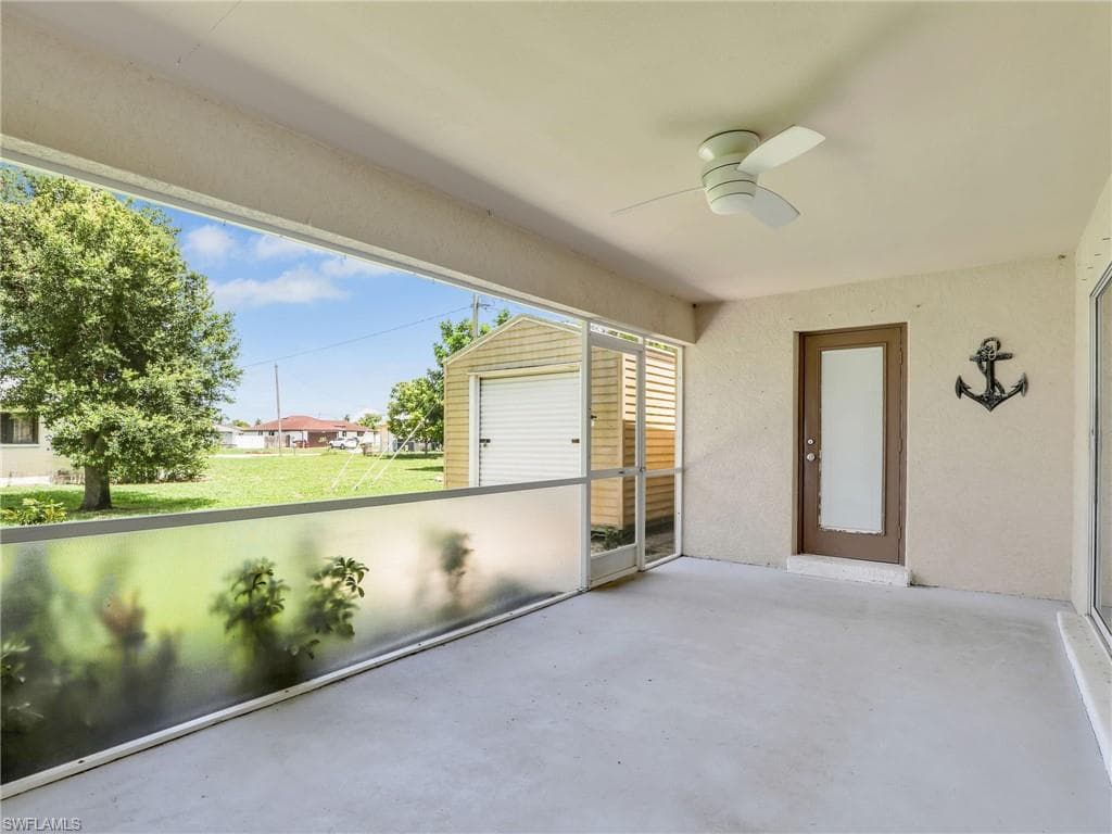 305 16th Pl, Cape Coral, FL 33990-30