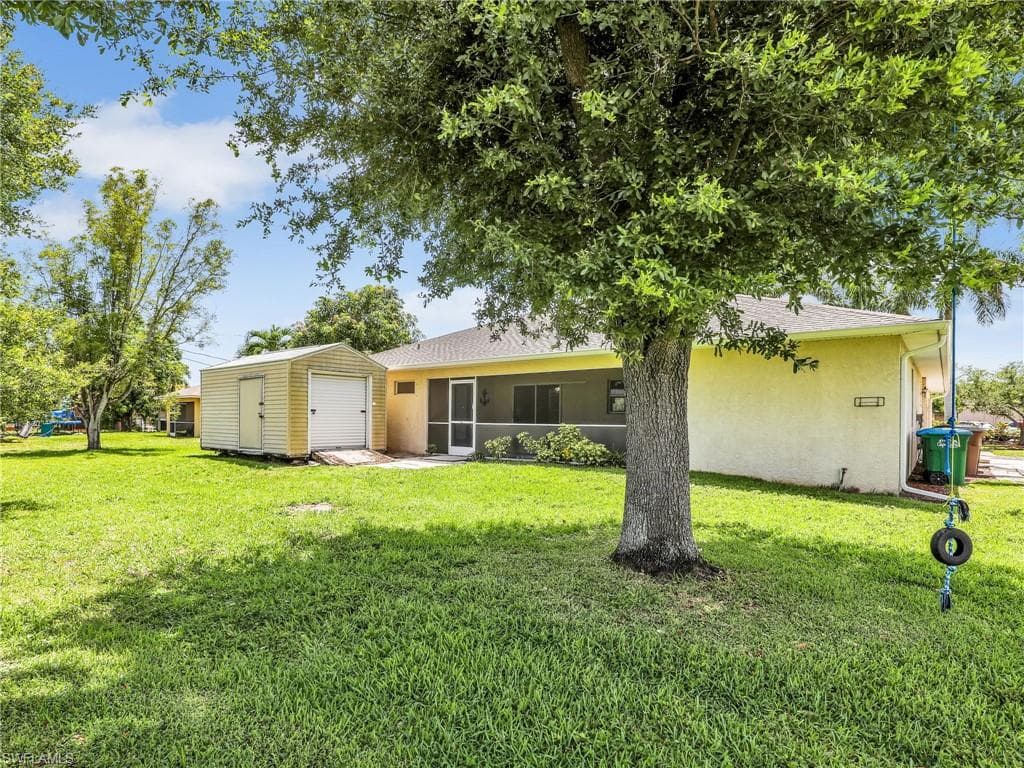 305 16th Pl, Cape Coral, FL 33990-31