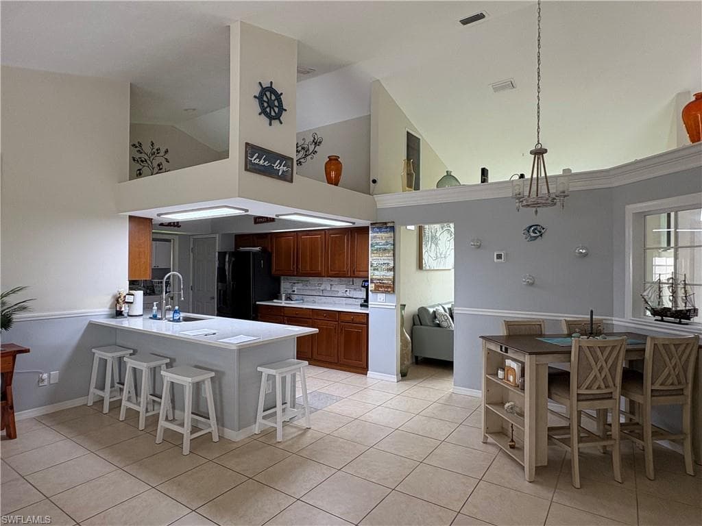 1118 Grove Dr, Naples, FL 34120-11