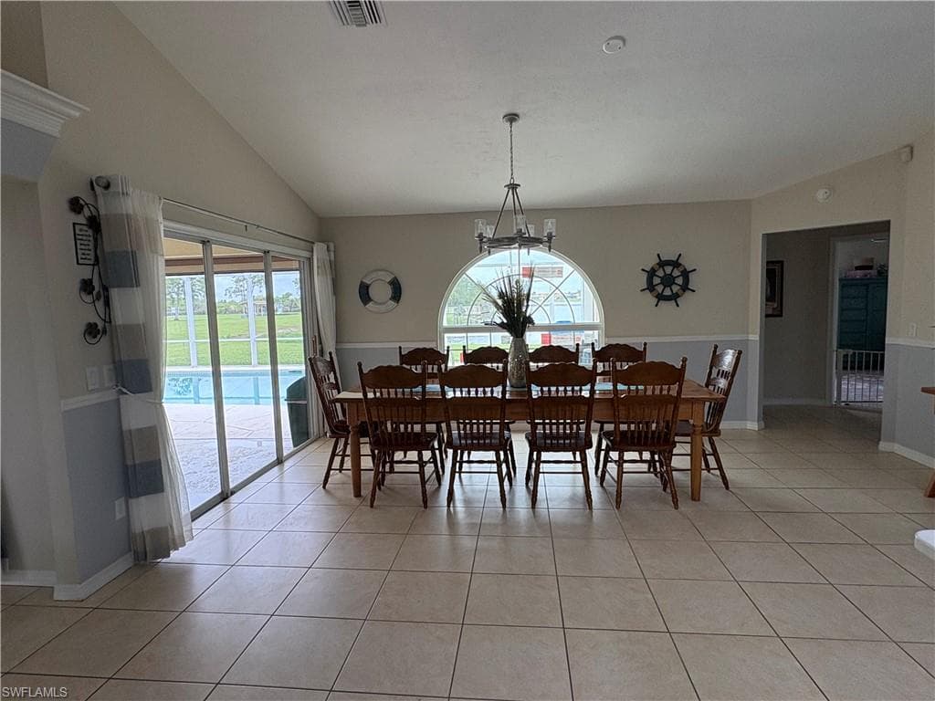 1118 Grove Dr, Naples, FL 34120-14