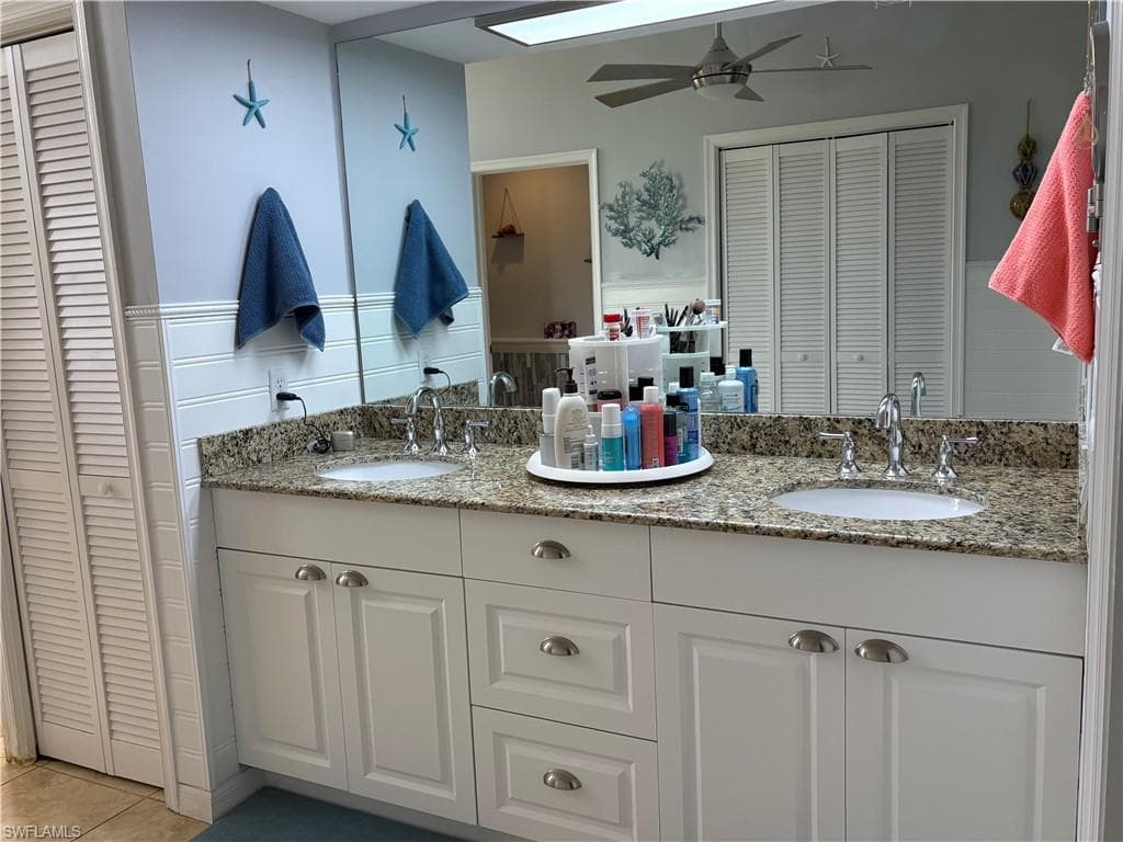 1118 Grove Dr, Naples, FL 34120-18