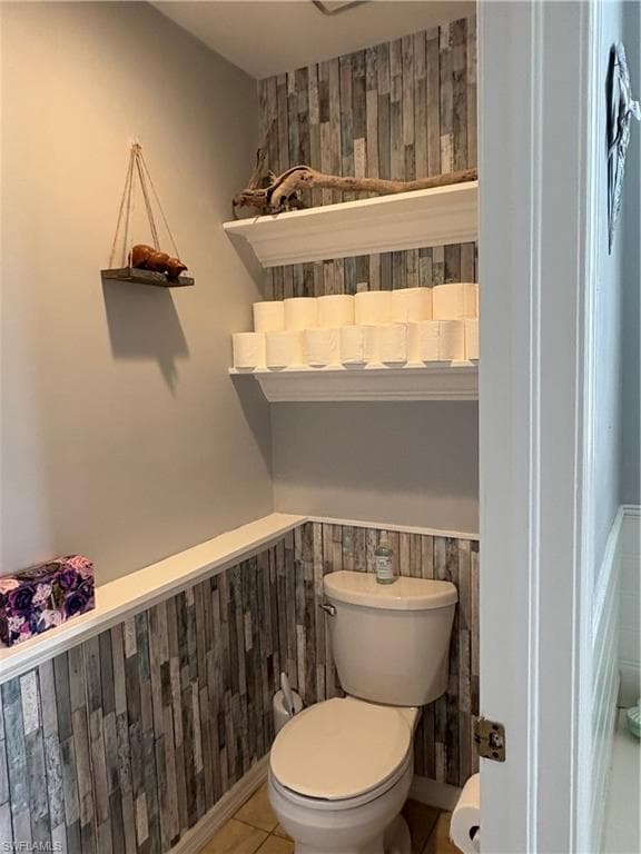 1118 Grove Dr, Naples, FL 34120-20
