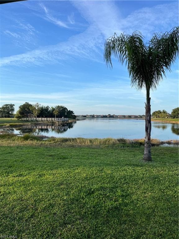 1118 Grove Dr, Naples, FL 34120-24