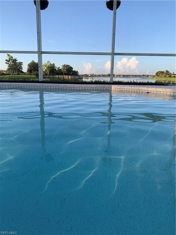 1118 Grove Dr, Naples, FL 34120-29