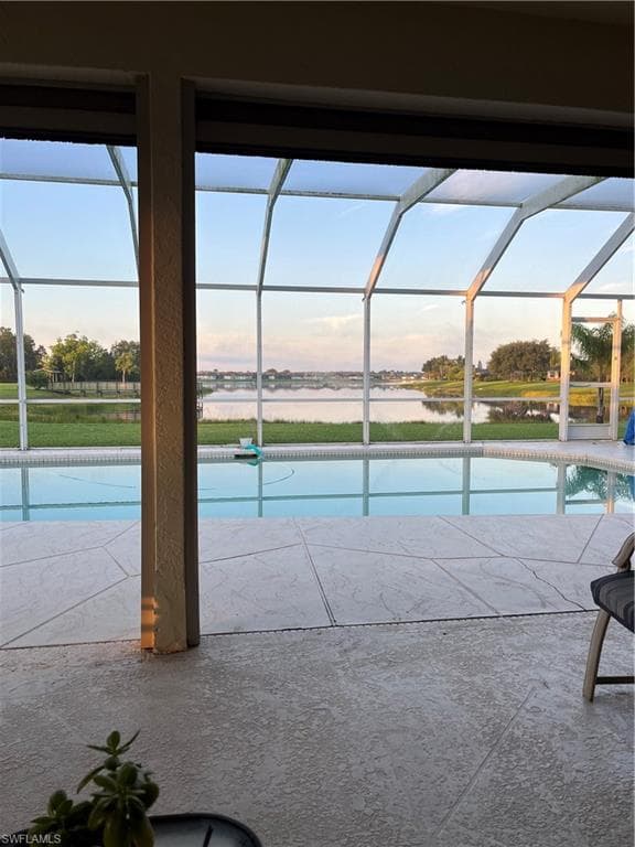 1118 Grove Dr, Naples, FL 34120-33