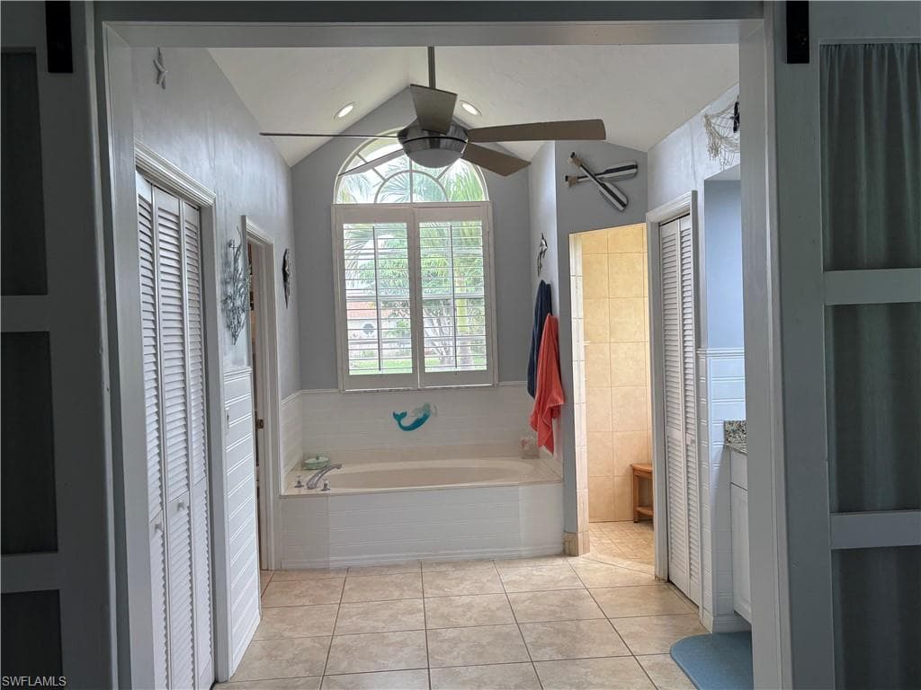 1118 Grove Dr, Naples, FL 34120-4
