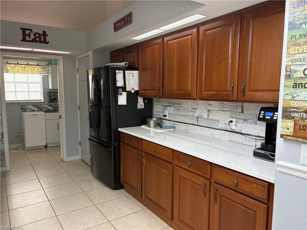 1118 Grove Dr, Naples, FL 34120-8