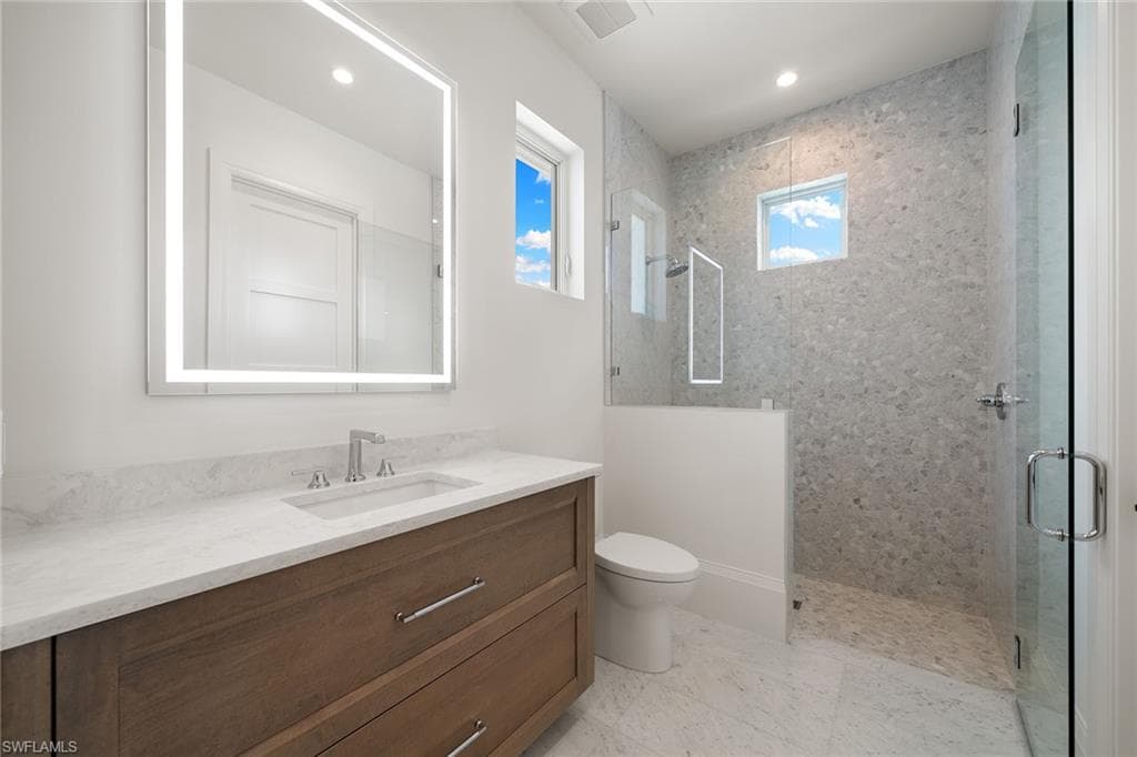 273 Trade Winds Ave, Naples, FL 34108-23