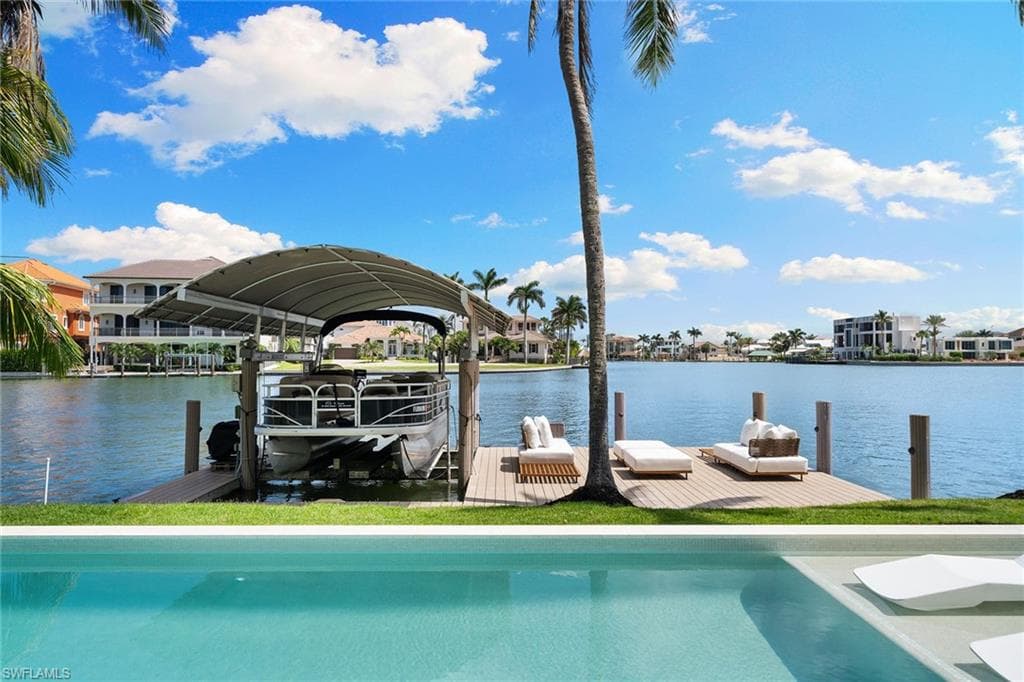 273 Trade Winds Ave, Naples, FL 34108-40