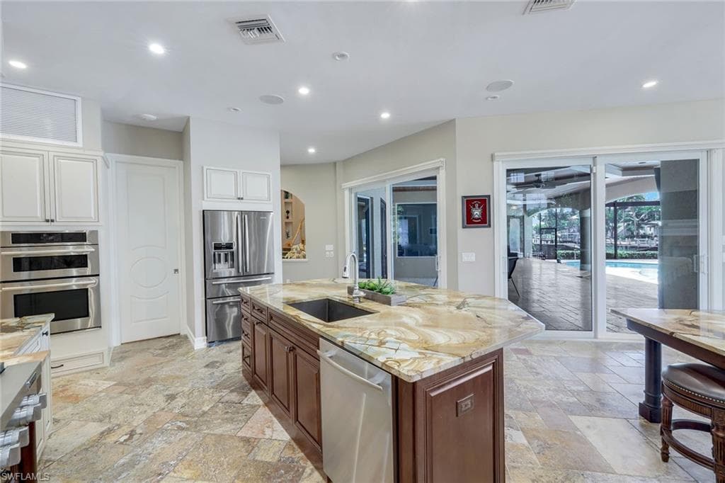 1658 Mcilvaine Ct, Marco Island, FL 34145-15