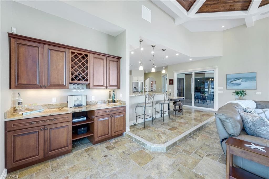 1658 Mcilvaine Ct, Marco Island, FL 34145-19