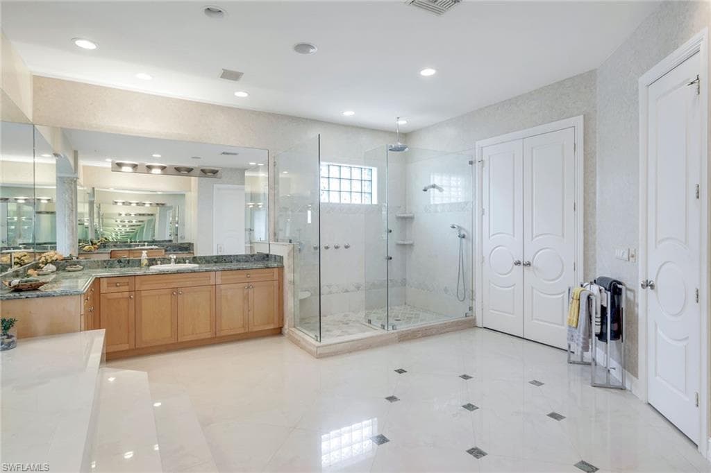 1658 Mcilvaine Ct, Marco Island, FL 34145-25