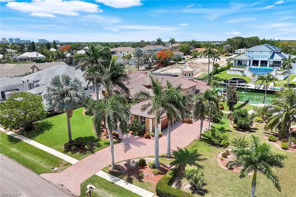 1658 Mcilvaine Ct, Marco Island, FL 34145-2