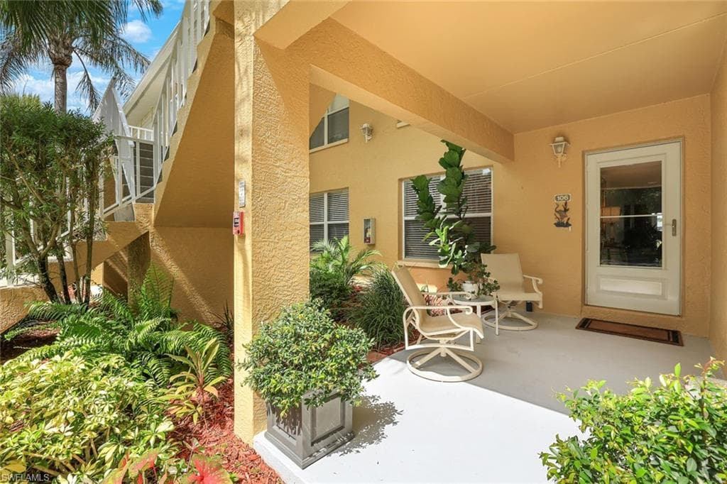 1250 Yesica Ann Cir E106, Naples, FL 34110-15