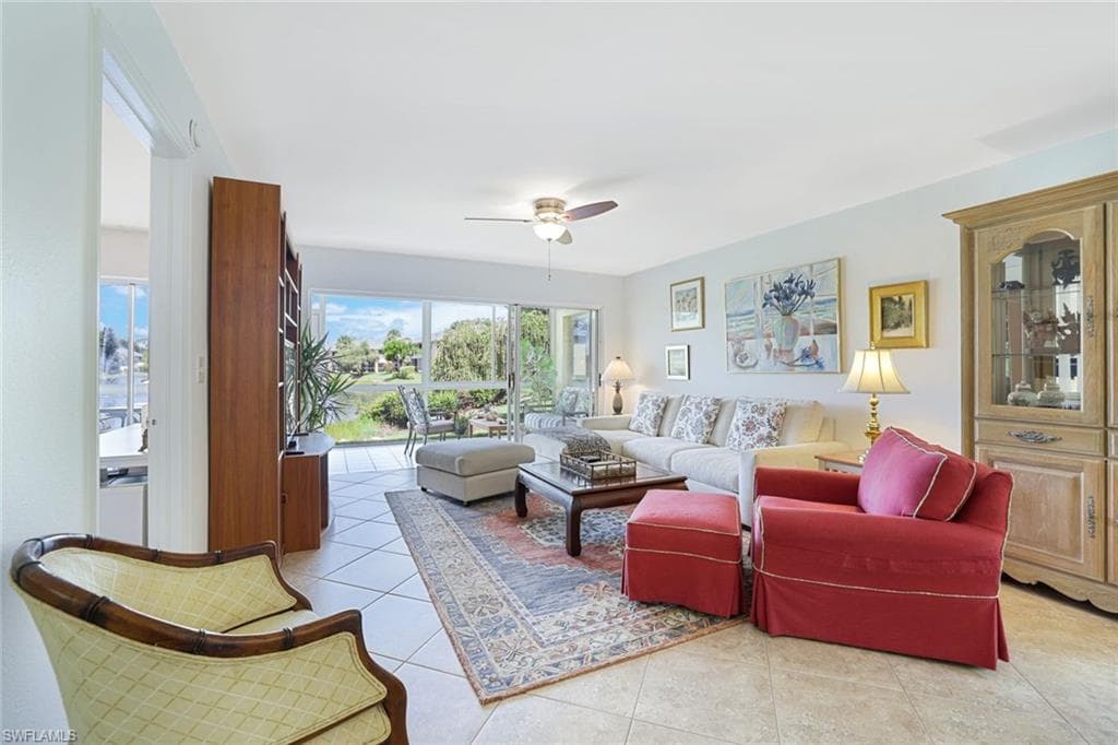 1250 Yesica Ann Cir E106, Naples, FL 34110-6