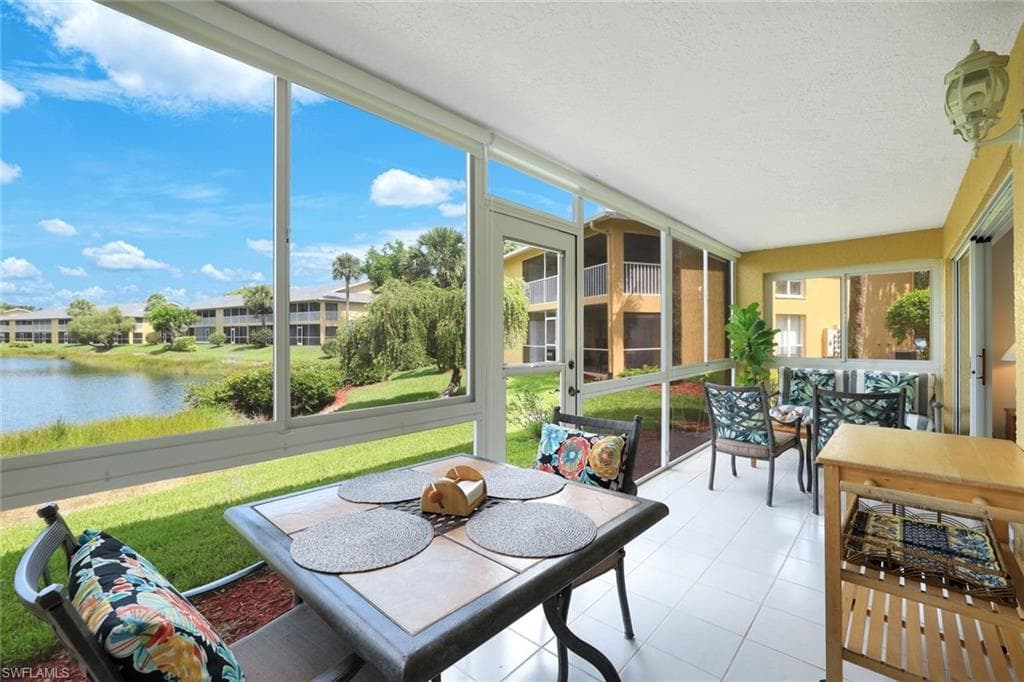1250 Yesica Ann Cir E106, Naples, FL 34110-8