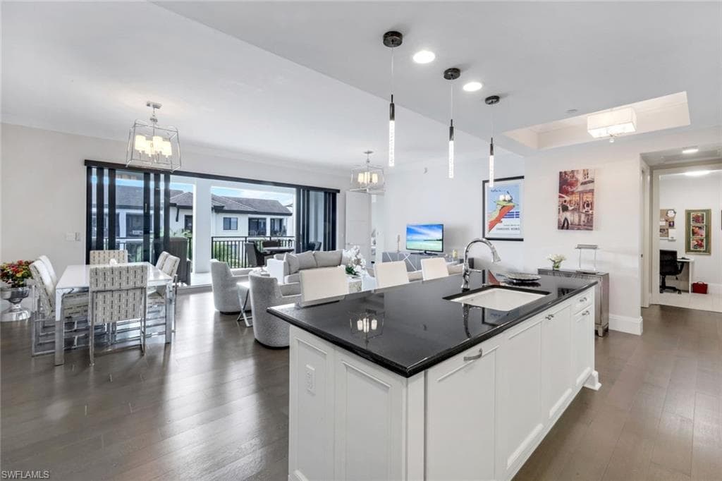 1035 3rd Ave S 508, Naples, FL 34102-11