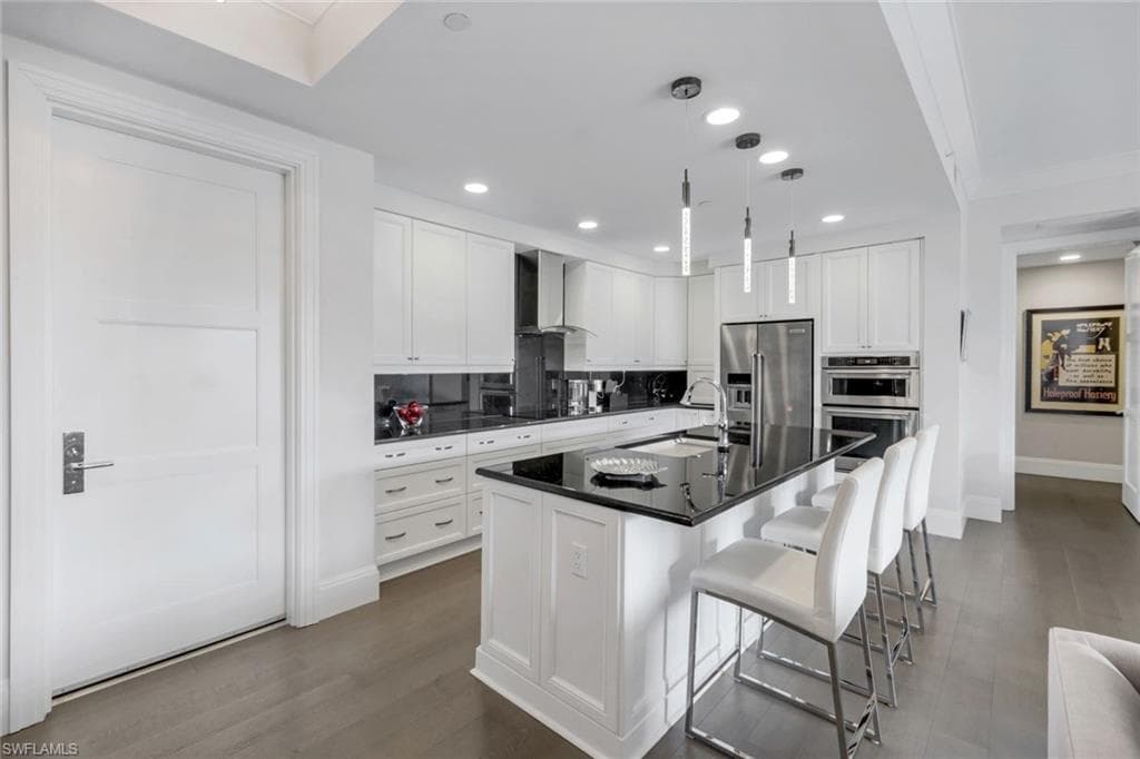 1035 3rd Ave S 508, Naples, FL 34102-15