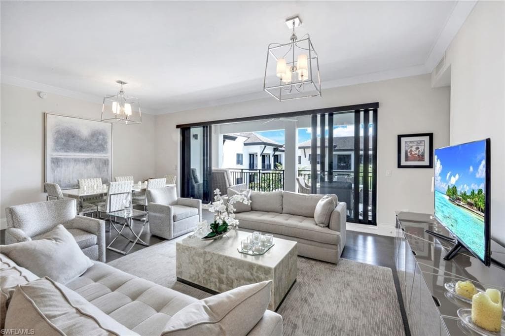 1035 3rd Ave S 508, Naples, FL 34102-6