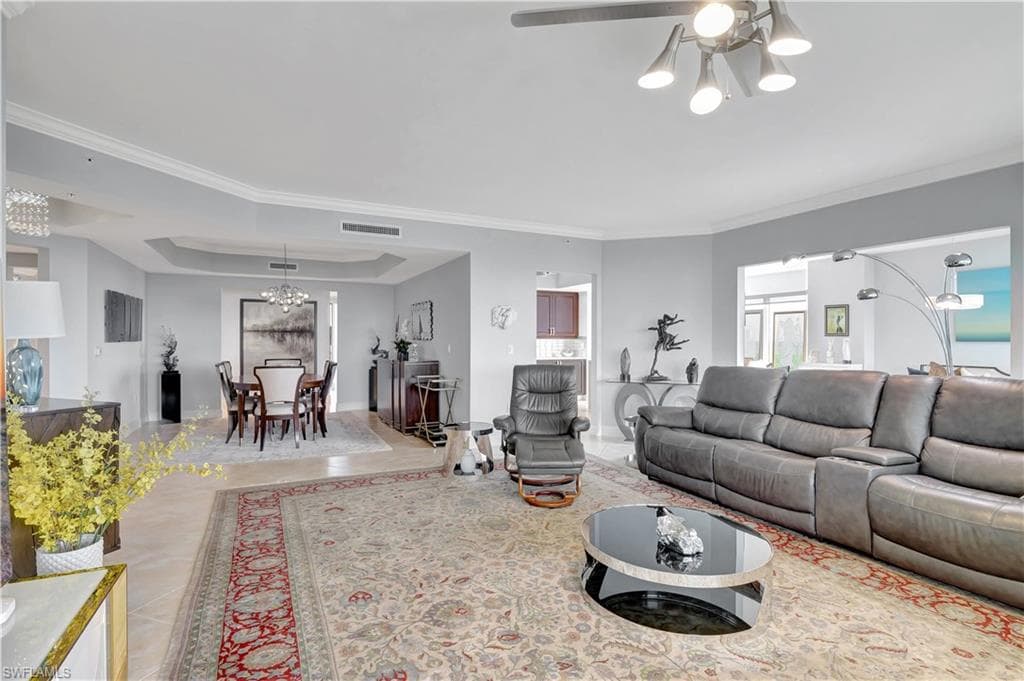 1050 Borghese Ln 801, Naples, FL 34114-6
