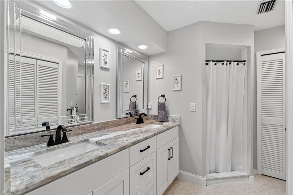 24769 Paradise Rd, Bonita Springs, FL 34135-20