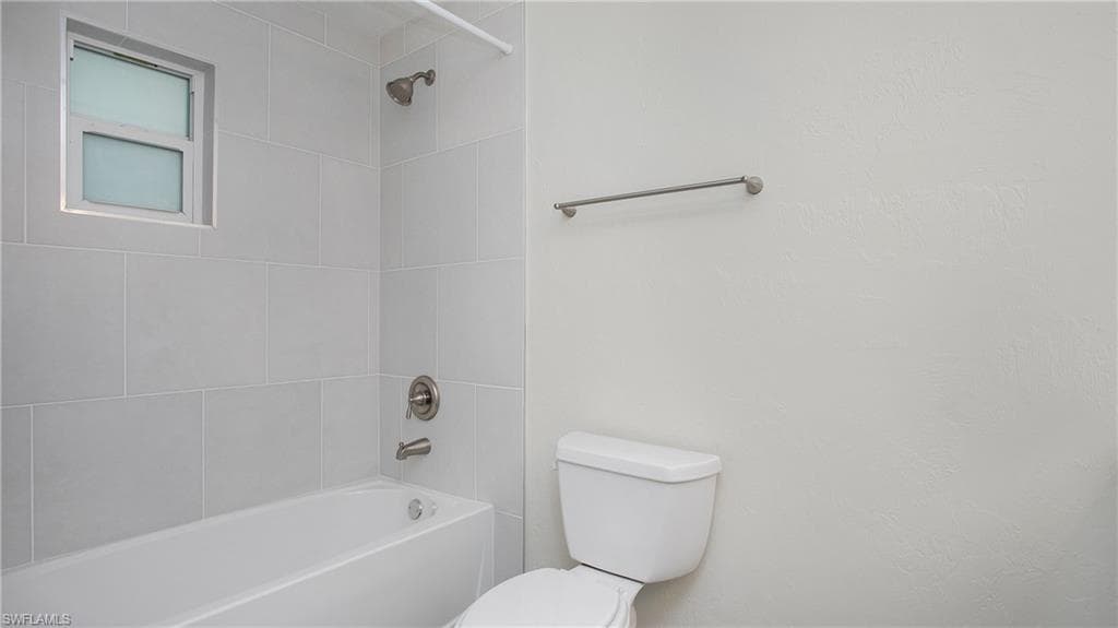 3148 Apache St, Fort Myers, FL 33916-27