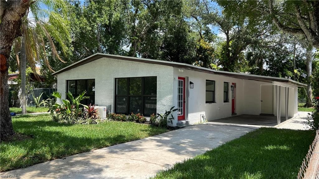 2615/2617 Michigan Ave, Fort Myers, FL 33916-15