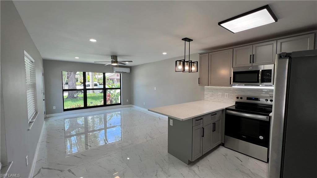 2615/2617 Michigan Ave, Fort Myers, FL 33916-5