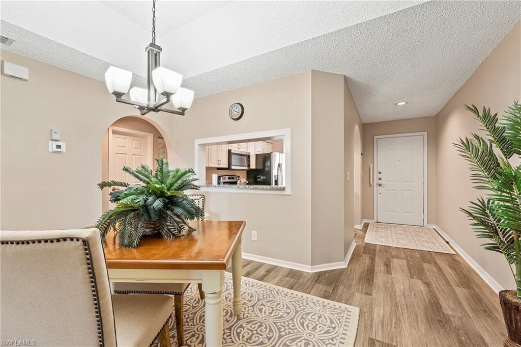 529 Mardel Dr 304, Naples, FL 34104-13