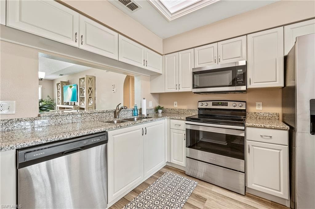 529 Mardel Dr 304, Naples, FL 34104-2