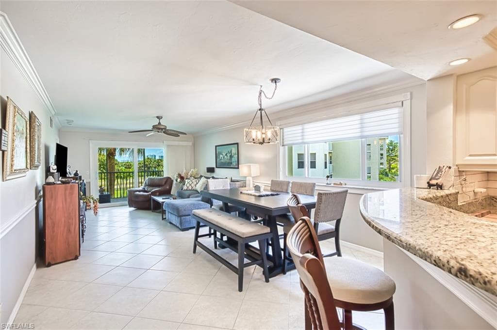 360 Horse Creek Dr 308, Naples, FL 34110-9