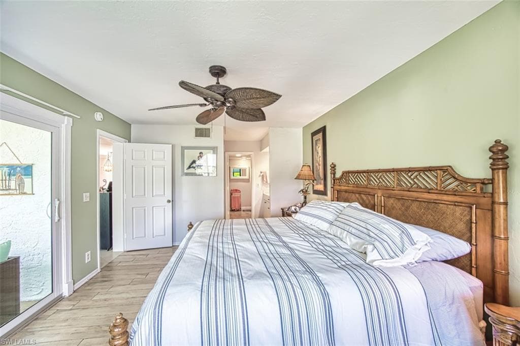360 Horse Creek Dr 308, Naples, FL 34110-14