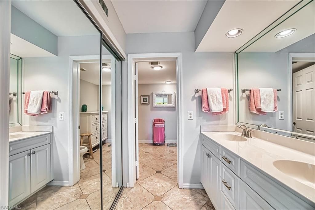360 Horse Creek Dr 308, Naples, FL 34110-15