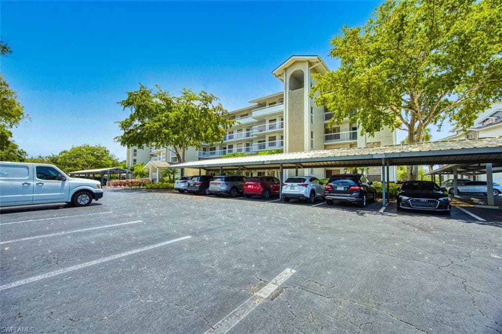 360 Horse Creek Dr 308, Naples, FL 34110-27