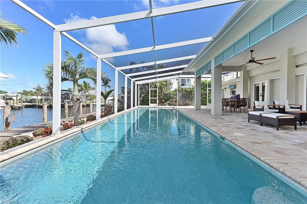 8 Palmview Blvd, Fort Myers Beach, FL 33931-24