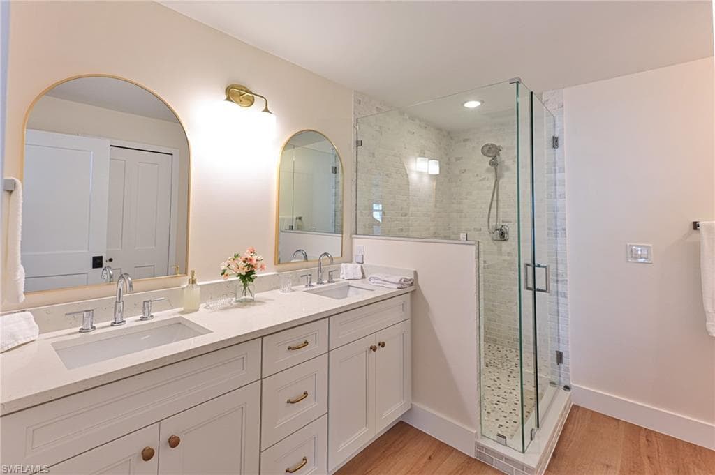 8 Palmview Blvd, Fort Myers Beach, FL 33931-30