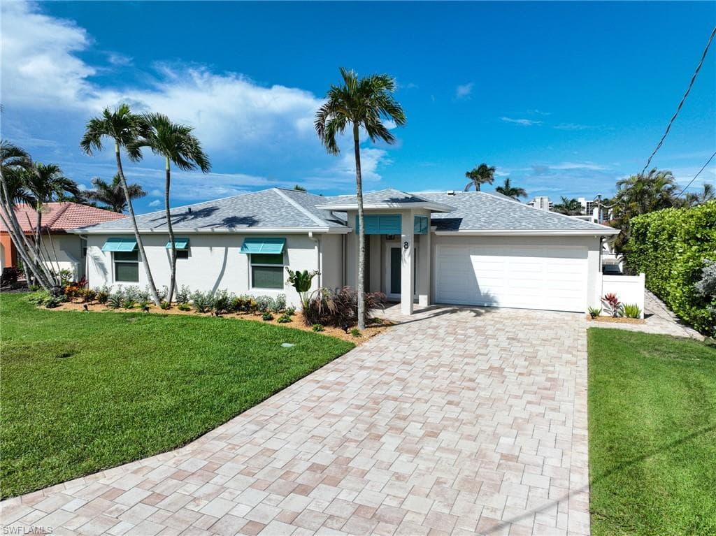 8 Palmview Blvd, Fort Myers Beach, FL 33931-36