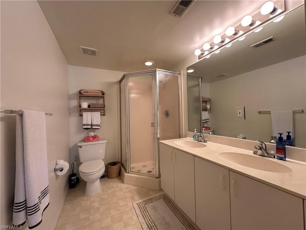 481 Quail Forest Blvd B302, Naples, FL 34105-10