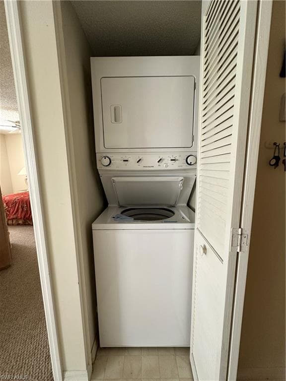 481 Quail Forest Blvd B302, Naples, FL 34105-14