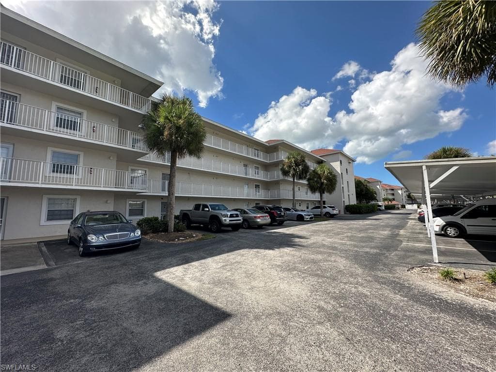 481 Quail Forest Blvd B302, Naples, FL 34105-20