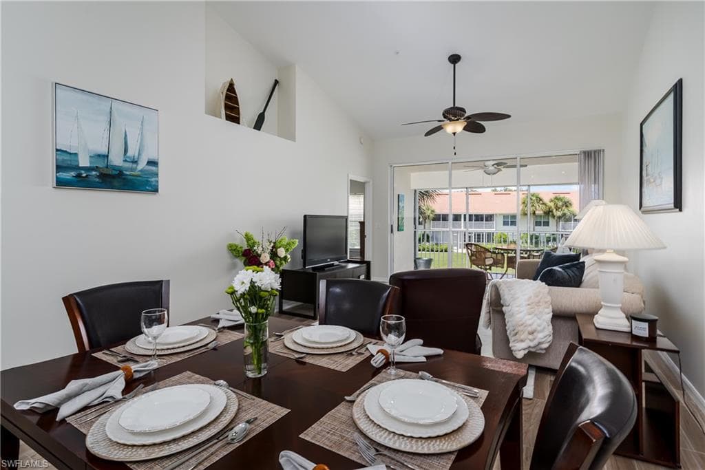 5035 Cedar Springs Dr 202, Naples, FL 34110-10