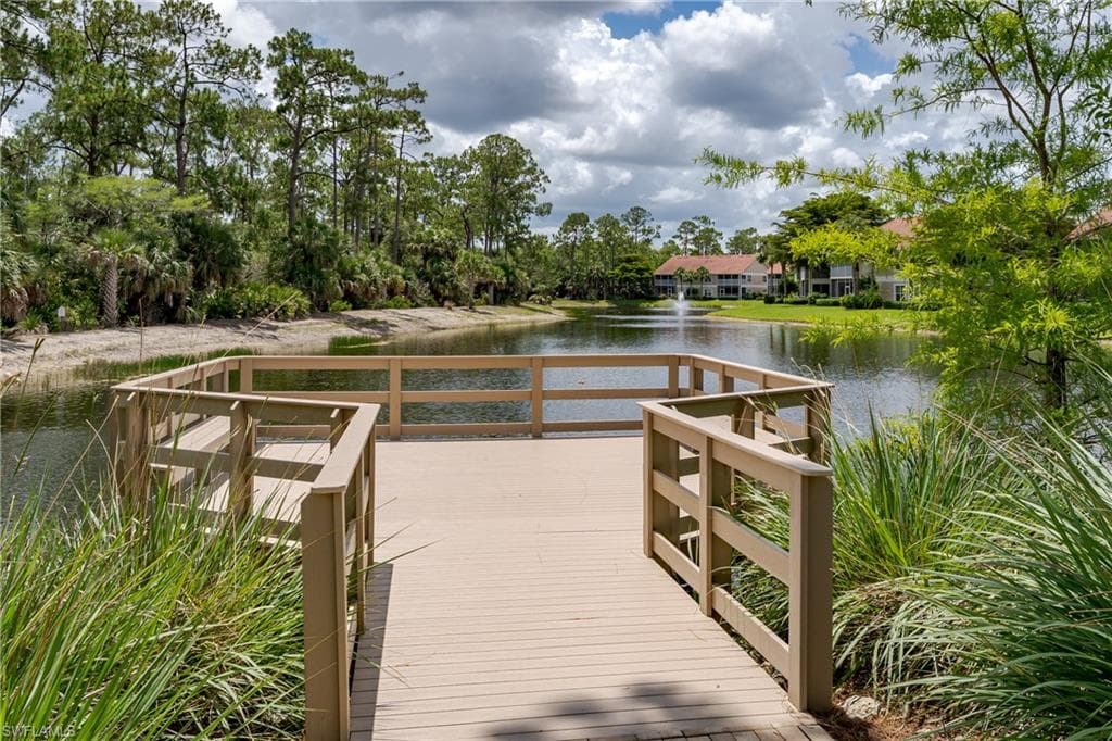 5035 Cedar Springs Dr 202, Naples, FL 34110-27