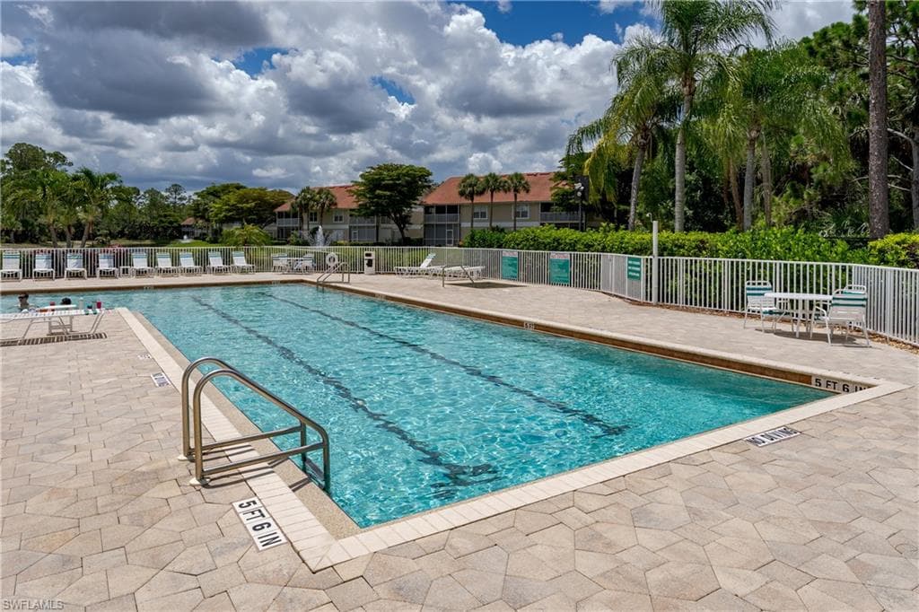 5035 Cedar Springs Dr 202, Naples, FL 34110-28