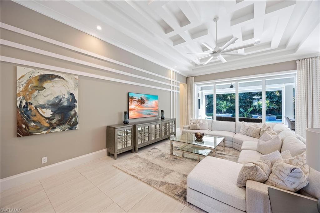 6818 Mangrove Ave, Naples, FL 34109-9