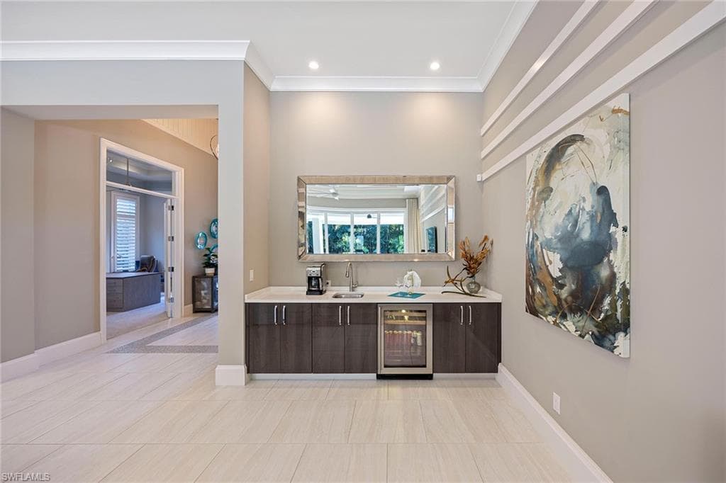 6818 Mangrove Ave, Naples, FL 34109-11