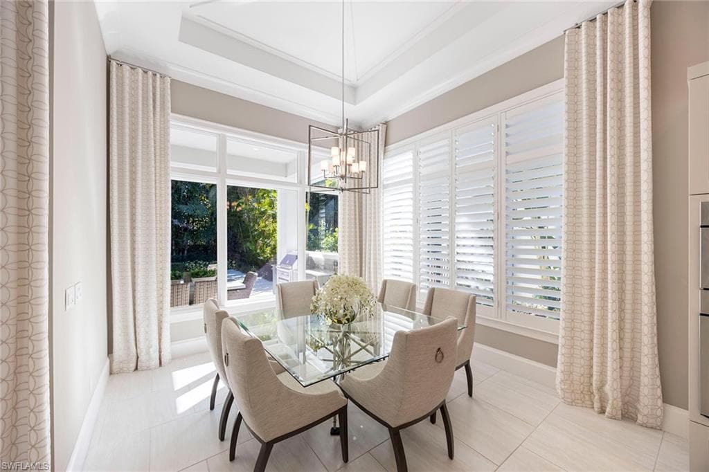 6818 Mangrove Ave, Naples, FL 34109-19