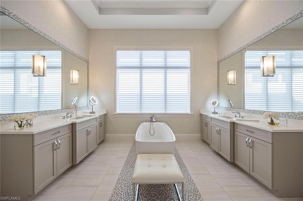 6818 Mangrove Ave, Naples, FL 34109-22